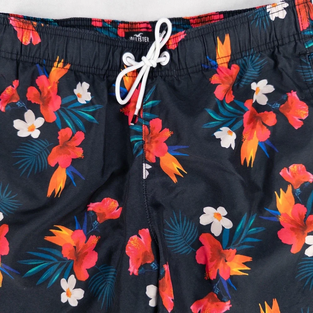 Hollister Mens Swim Trunks Size S Black Tropical Floral Hibiscus Board Shorts